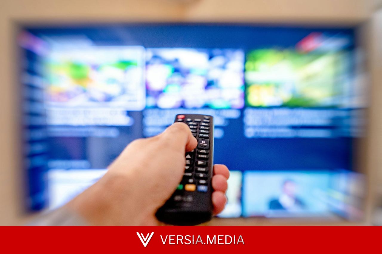Mulher descobre que TV de 75 polegadas dada pelo namorado foi comprada com o próprio cartão em MG