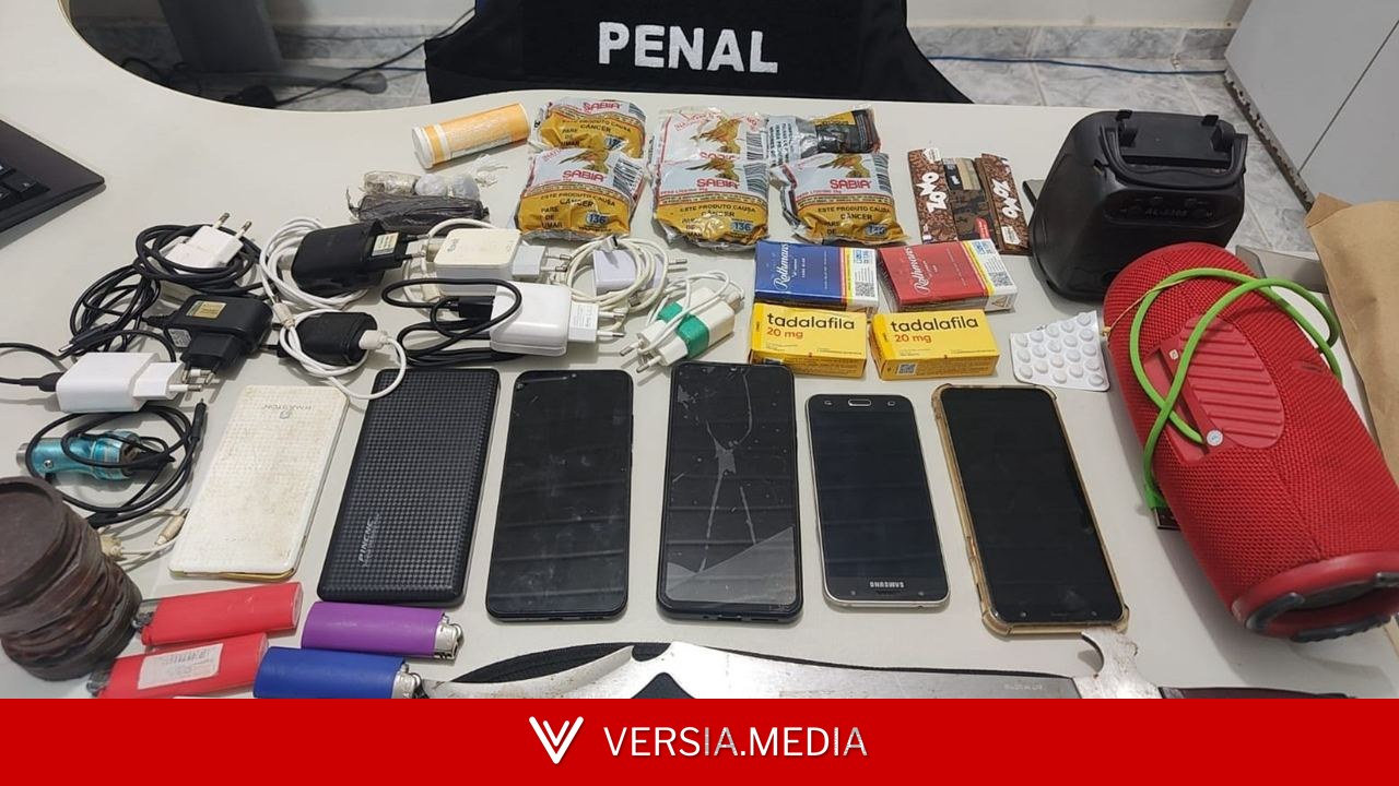 Tadalafila, celulares, faca e caixas de som são apreendidos dentro de ônibus que transportava detentos no ES