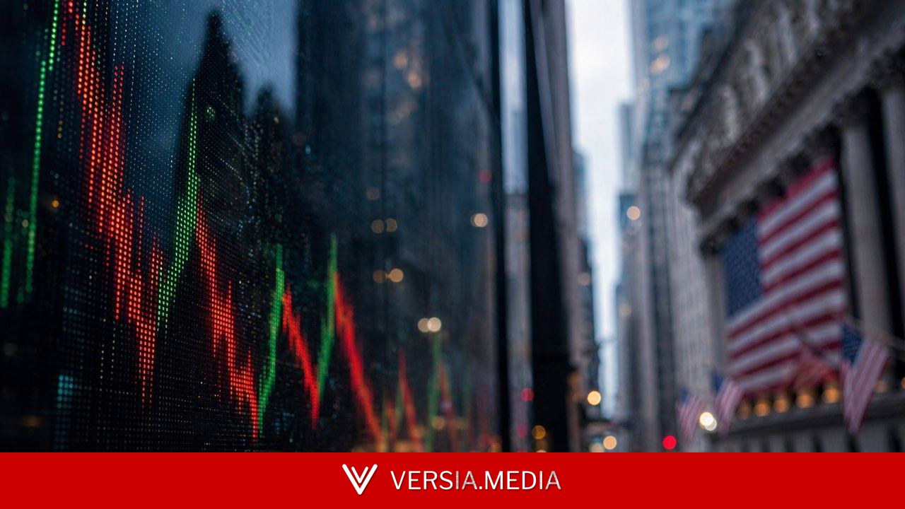 Bolsas de NY fecham sem direção única, com Dow Jones em alta e Nasdaq caindo 1,3%