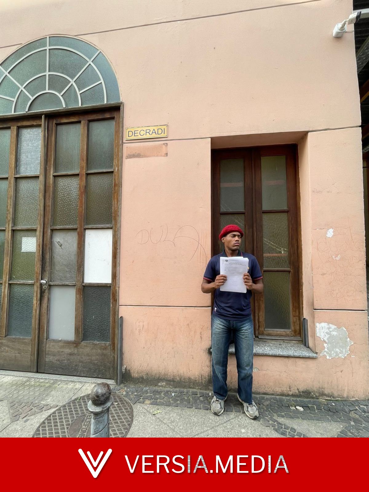 Ator diz ter levado cabeçada de homem ao perguntar onde era o banheiro em shopping: 'Racista'