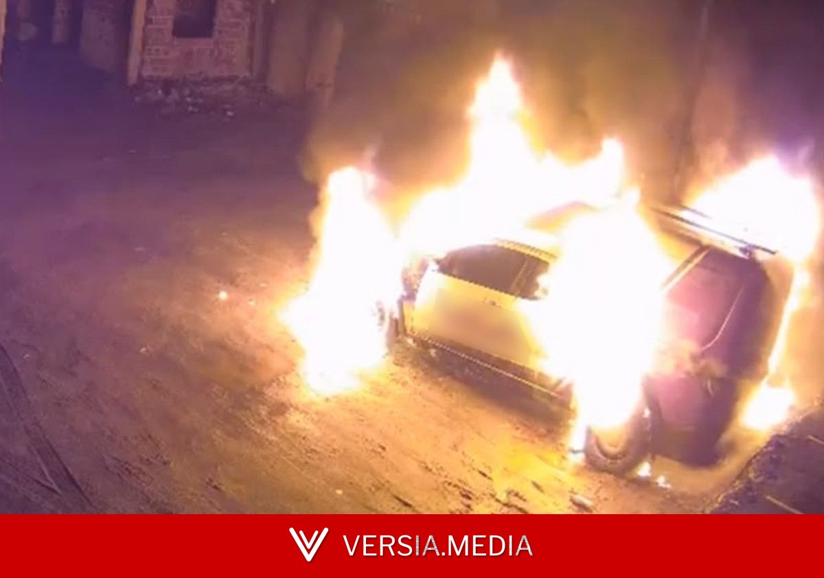 VÍDEO: Carro de empresa de internet é incendiado ao lado de delegacia em Paracambi