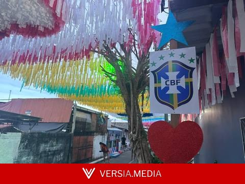 Ruas de Parintins unem cores de Caprichoso, Garantido e Seleção Brasileira em decoração especial