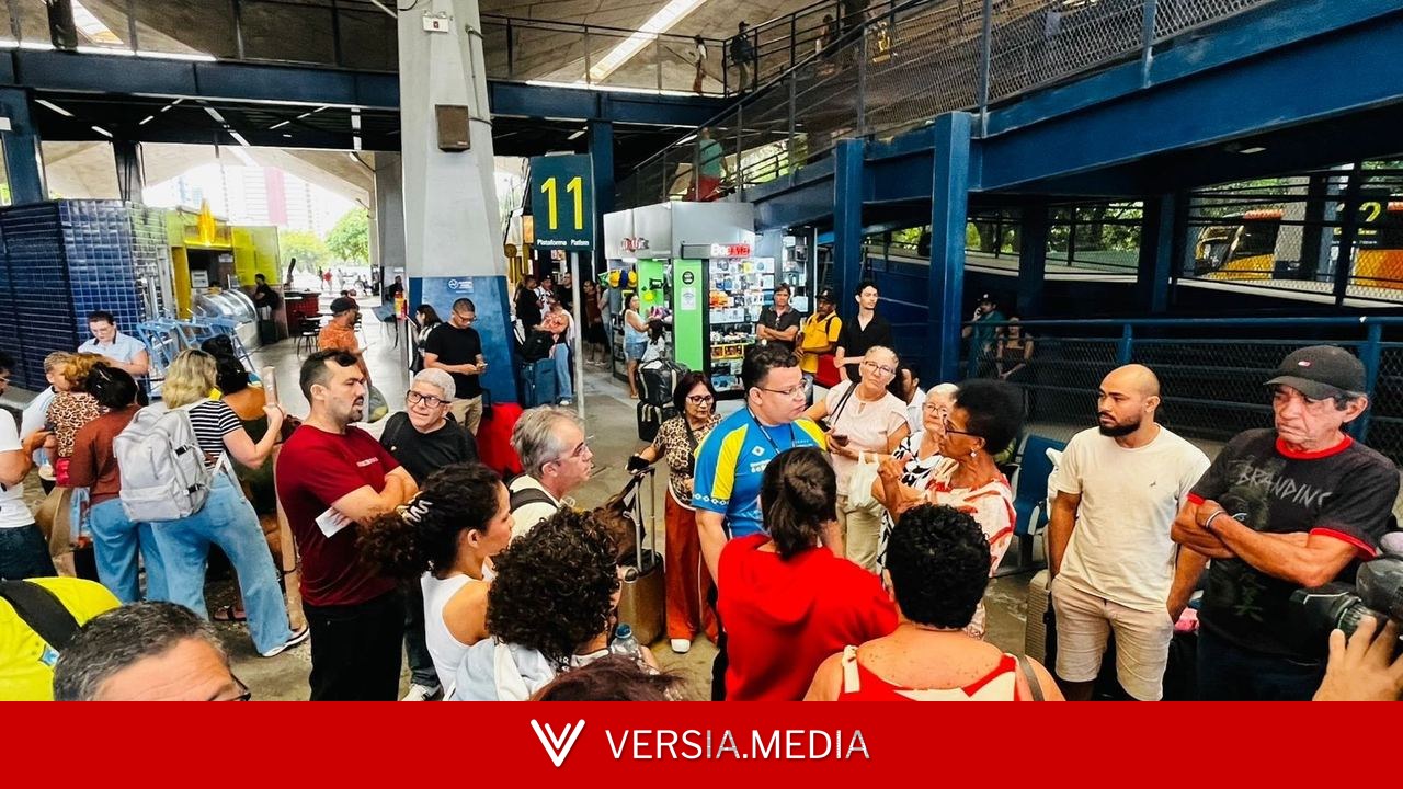 Rodoviários paralisam as atividades em protesto por aumento salarial